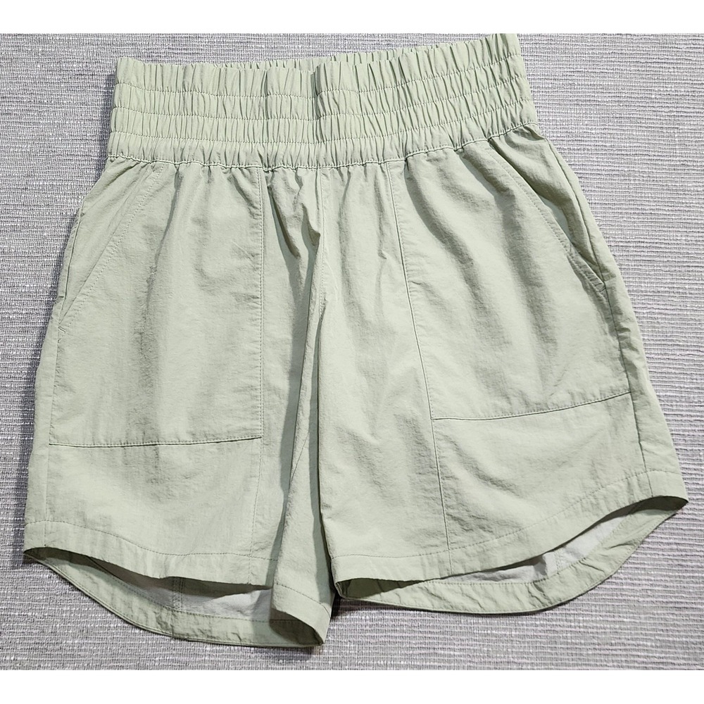 Columbia Boundless Trek Shorts Womens Small Sage Green Hiking Nylon 7"